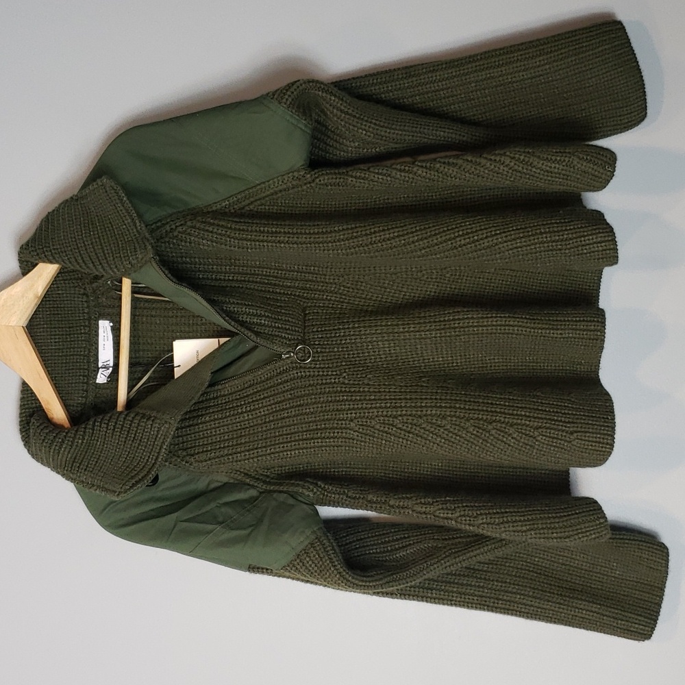NWT. Zara Limited Edition Green Sweater Jacket Size M